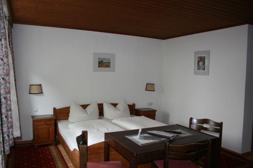 Pension Birkenhof Mayrhofen Bagian luar foto